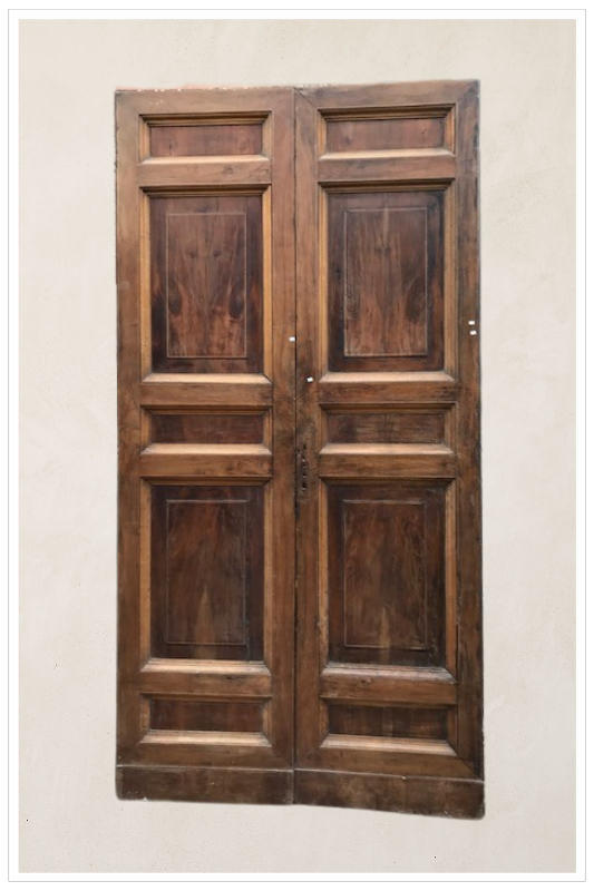 Porta in noce