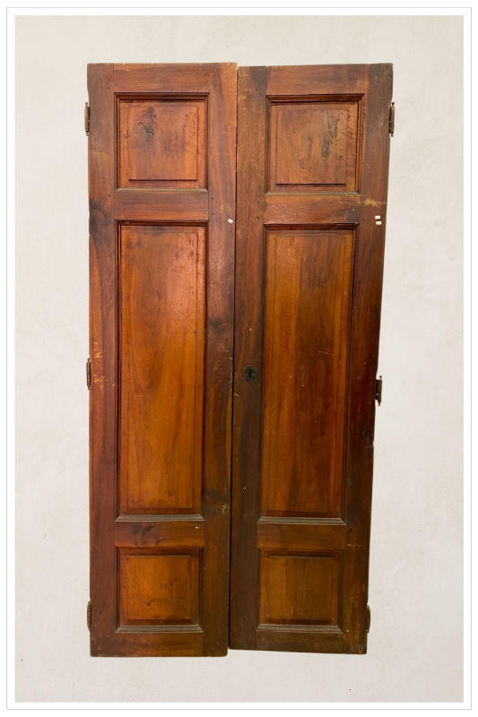 Porta a due battenti