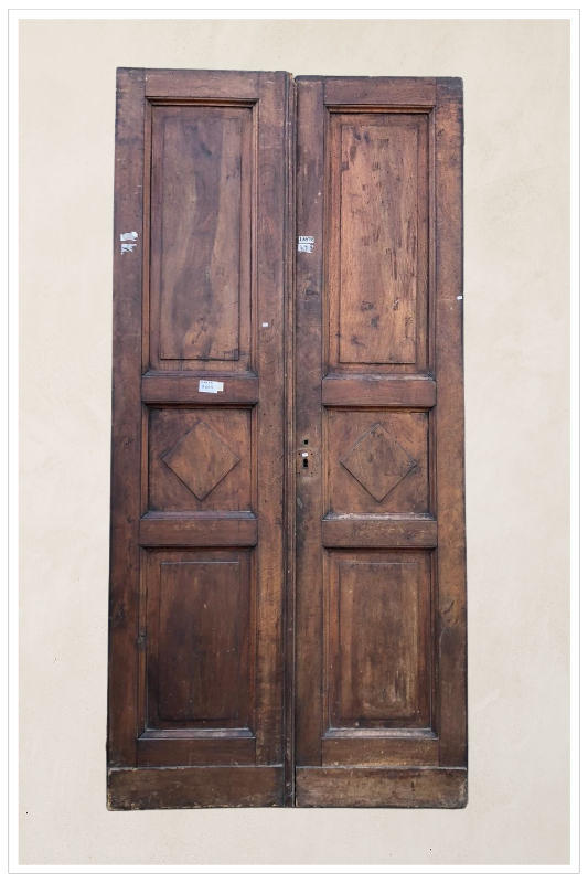 Porta in noce