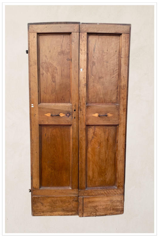 Porta in noce