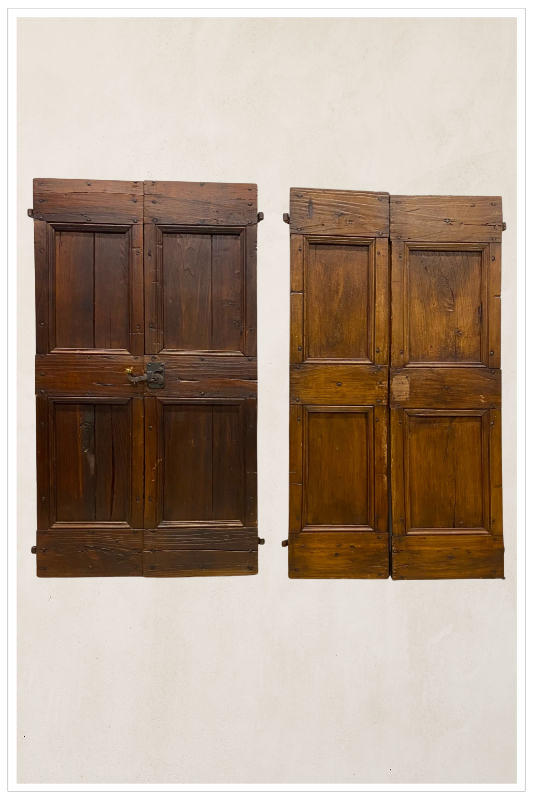 Coppia di stipi rustici