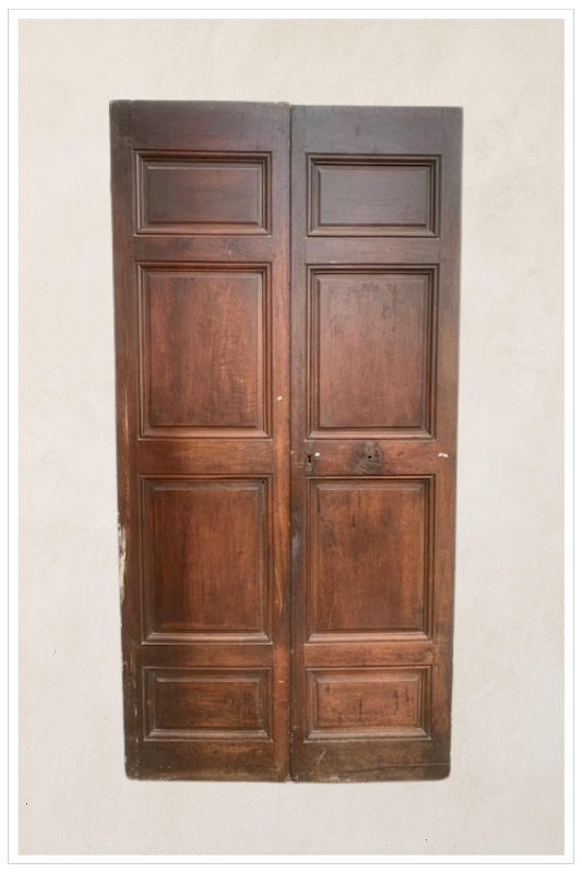 Porta in noce