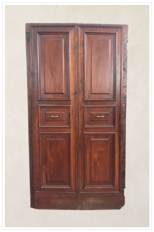 Porta in noce
