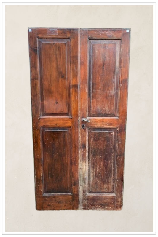 Porta a due battenti