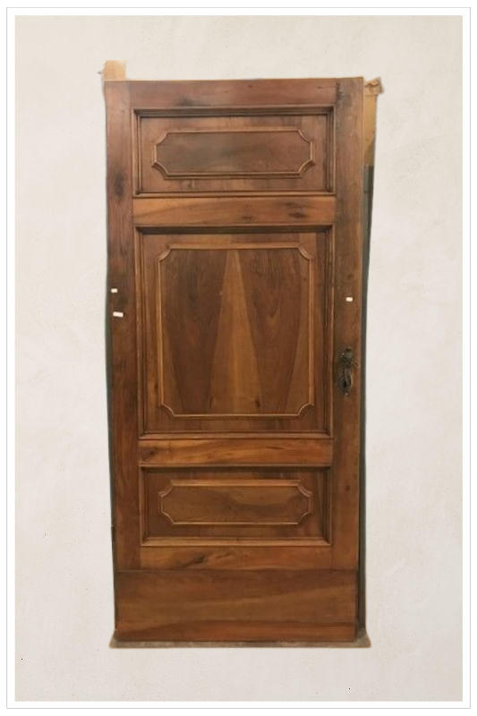 Porta in noce