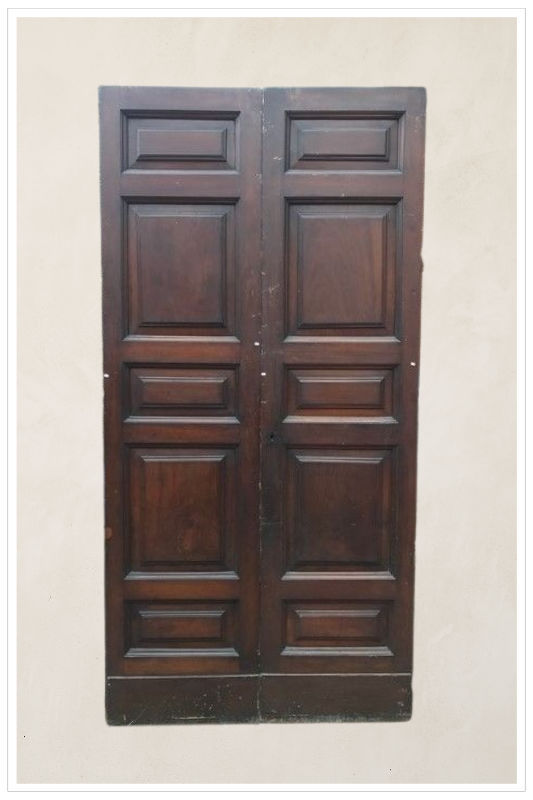 Porta in noce
