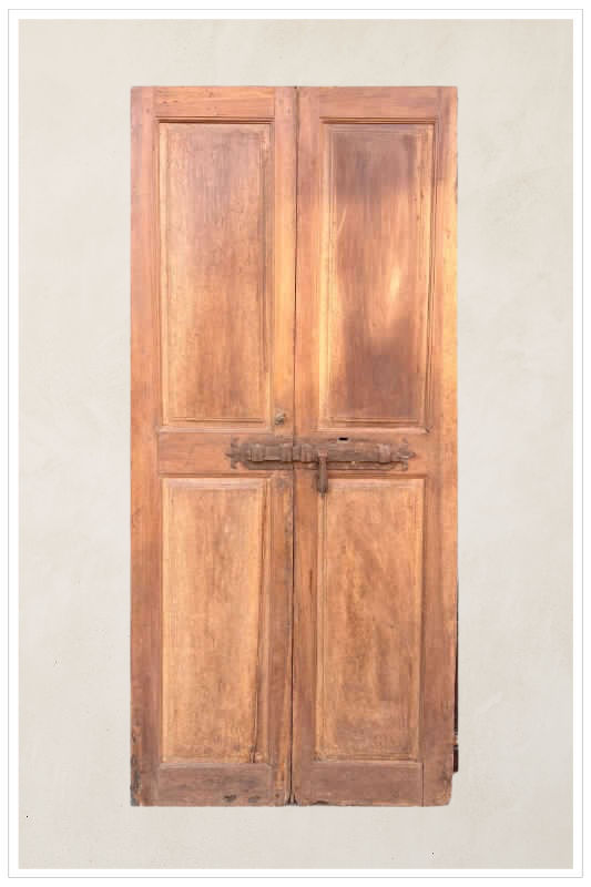 Porta con catenaccio