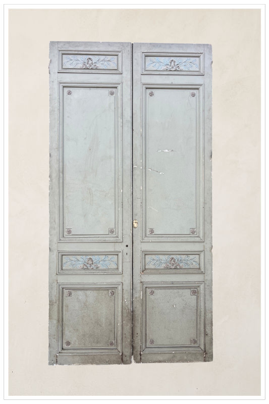 Porta laccata con specchi