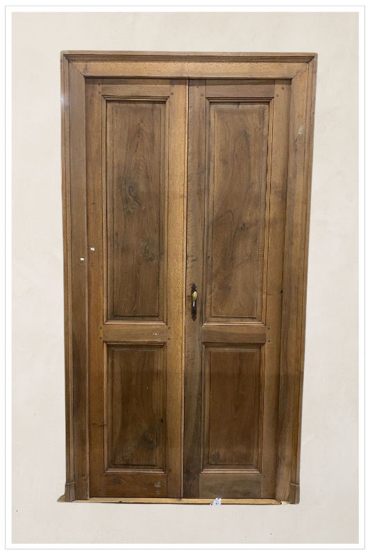 Porta in noce