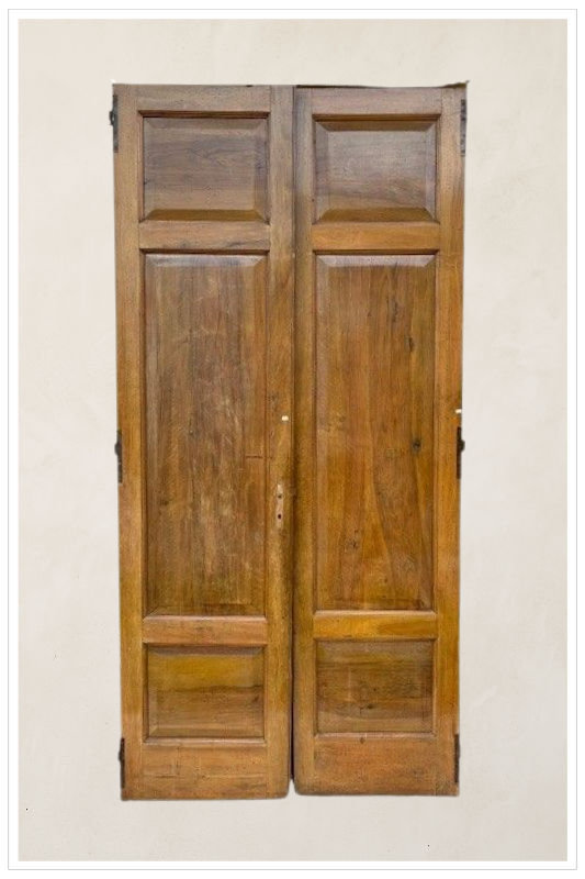 Porta in noce